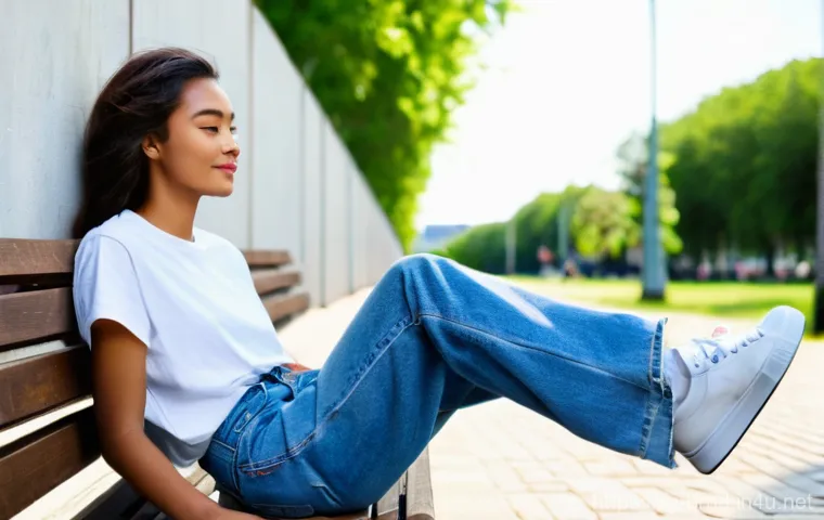 리바이스와 리 와이드는 데님 스타일 - **Prompt:** A young woman, in her early 20s, with a relaxed and confident expression, enjoying a sun...